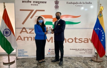 Amb. Abhishek Singh met today Venezuelan diplomat Fatima Yesenia Fernandes Juarez who is going to India to attend the PCFD course for diplomats organised by SSIFS in October, 2022